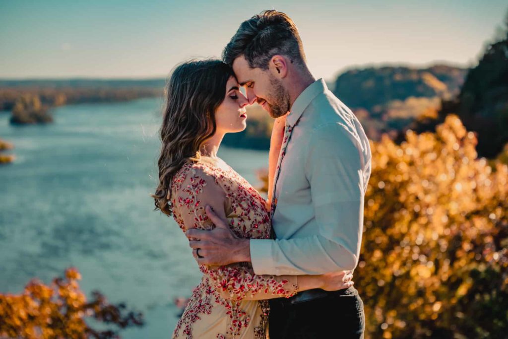 A couple planned their elopement with a sunset hike.